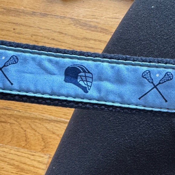 Vineyard Vines Lacrosse Blue Webbed Belt with Leather Trim size 30 - Picture 4 of 6